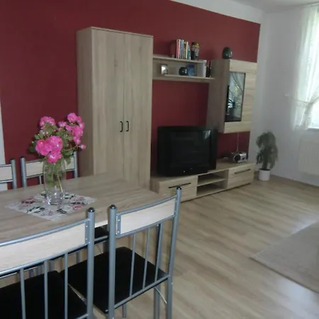Apartmenthaus Rosenflair アパート *