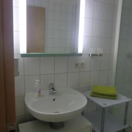 アパート Apartmenthaus Rosenflair シェーネベック