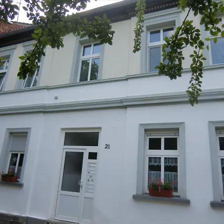 Apartmenthaus Rosenflair * Schönebeck
